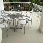 Numero Uno Frühstückspension 3*