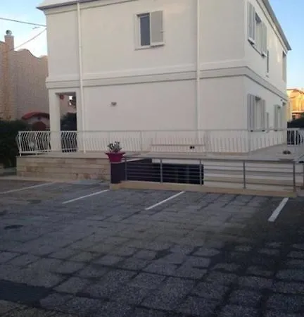 Numero Uno فندق مبيت وإفطار 3*